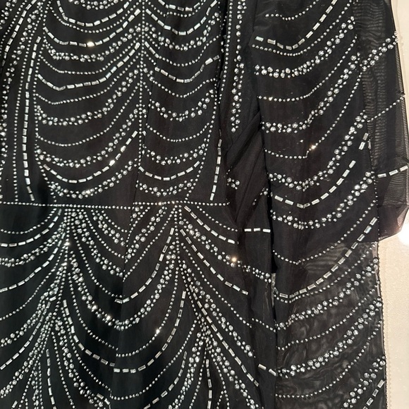 Chic black women’s dress - Picture 5 of 8